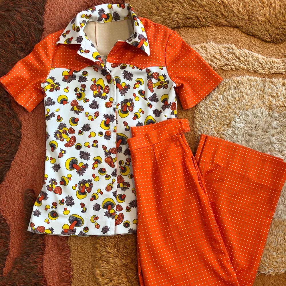 70’s Mushroom Set